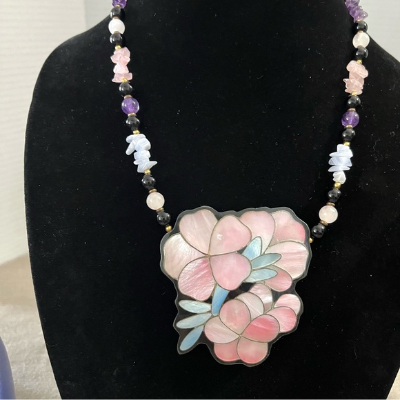 Lot of 16 Vintage Mixed Jewelry Items Purple/Blue/Grey Glass Stones Acrylic Etc - Picture 10 of 17